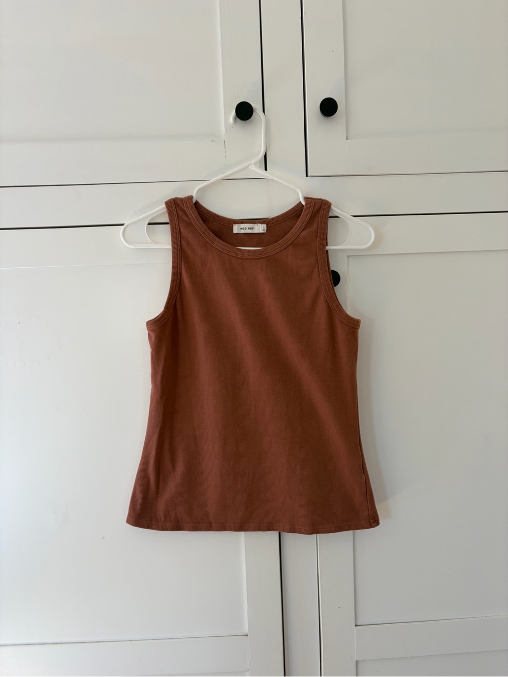 Mod Ref Burnt Orange Ribbed Tank Top Size Large